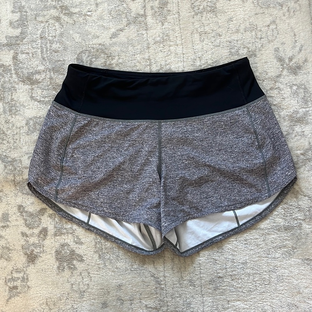 Lululemon Mid-Rise Lined Heather Lux Multi Black/Black 4” Shorts Size 4